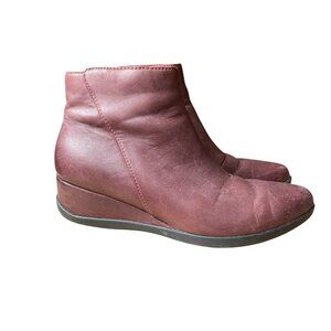 Women's Dansko Serenity Wine Waterproof Leather size 36